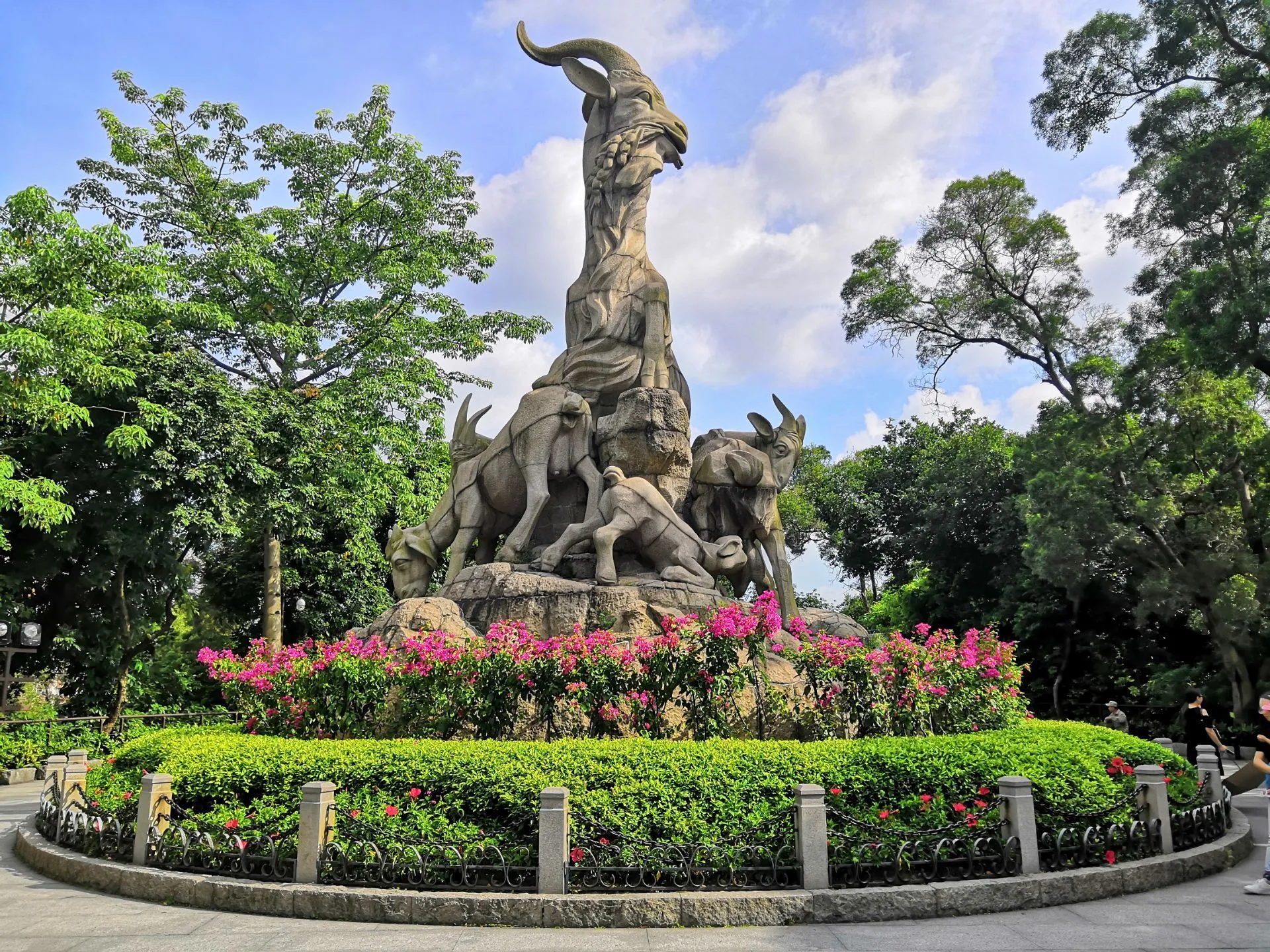 Yuexiu Park & Five Rams