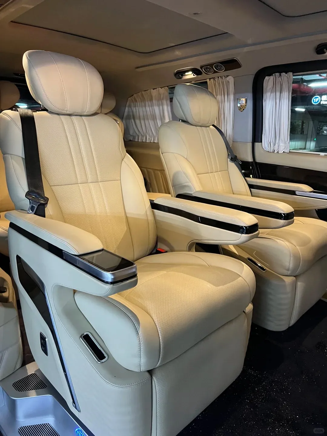 Professional airport arrival service